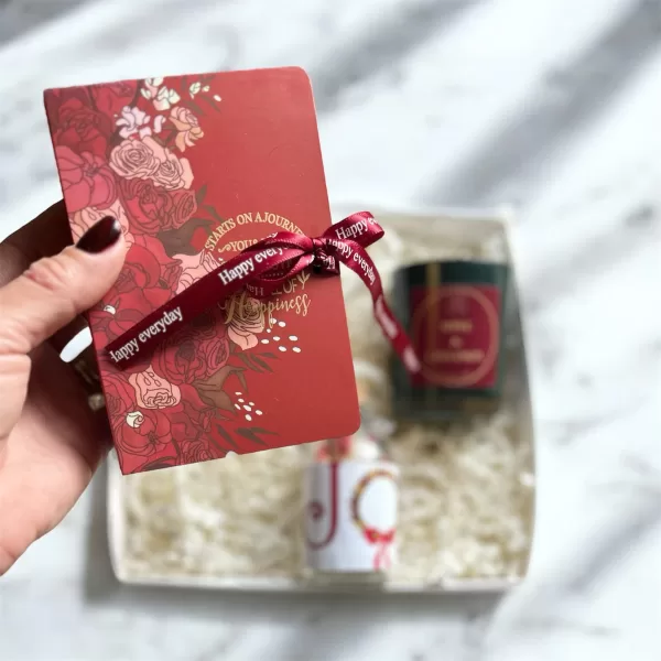 Kırmızı Kutusunda Ferrero Rocher Çikolata - Görsel 3
